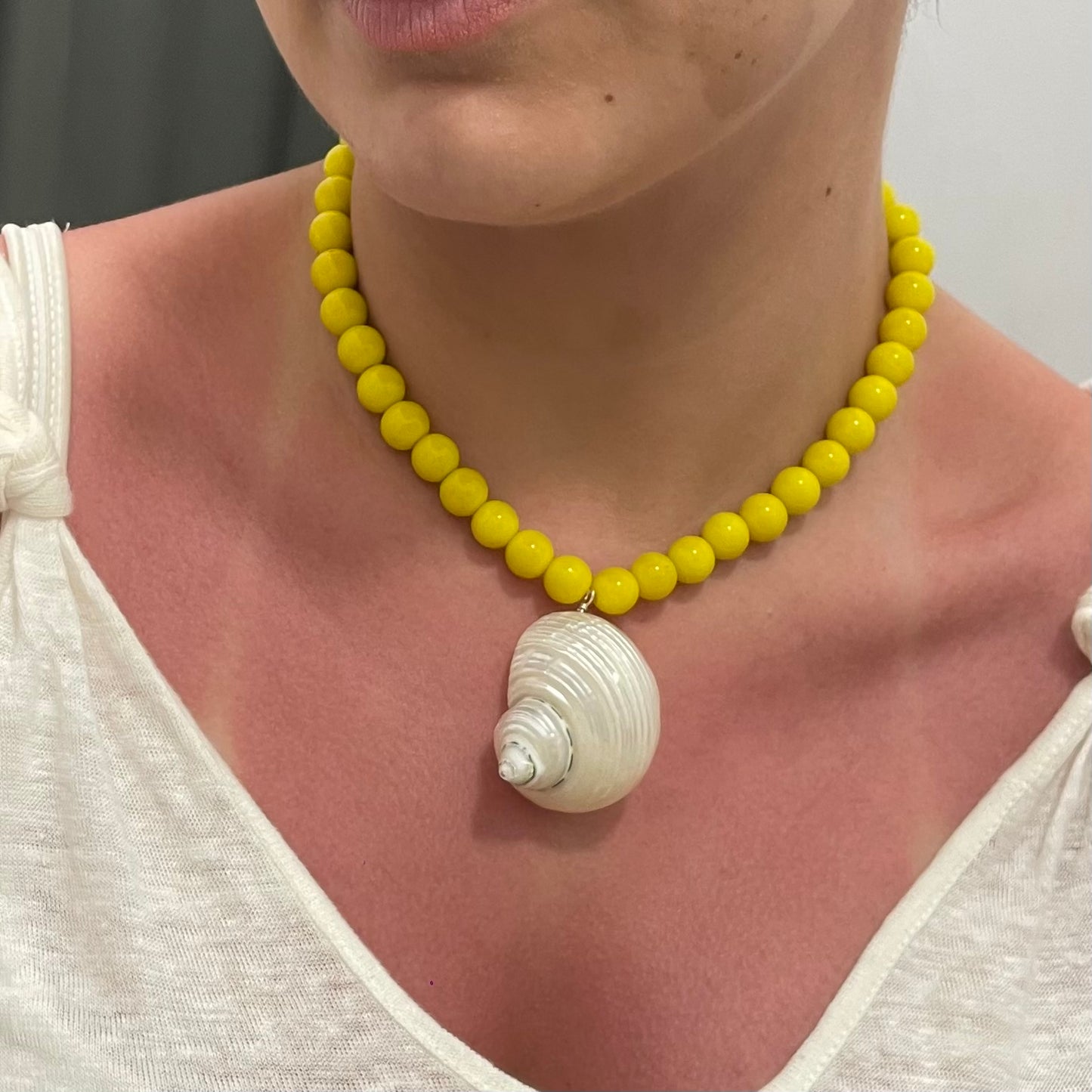 Collar Caracola Amarillo