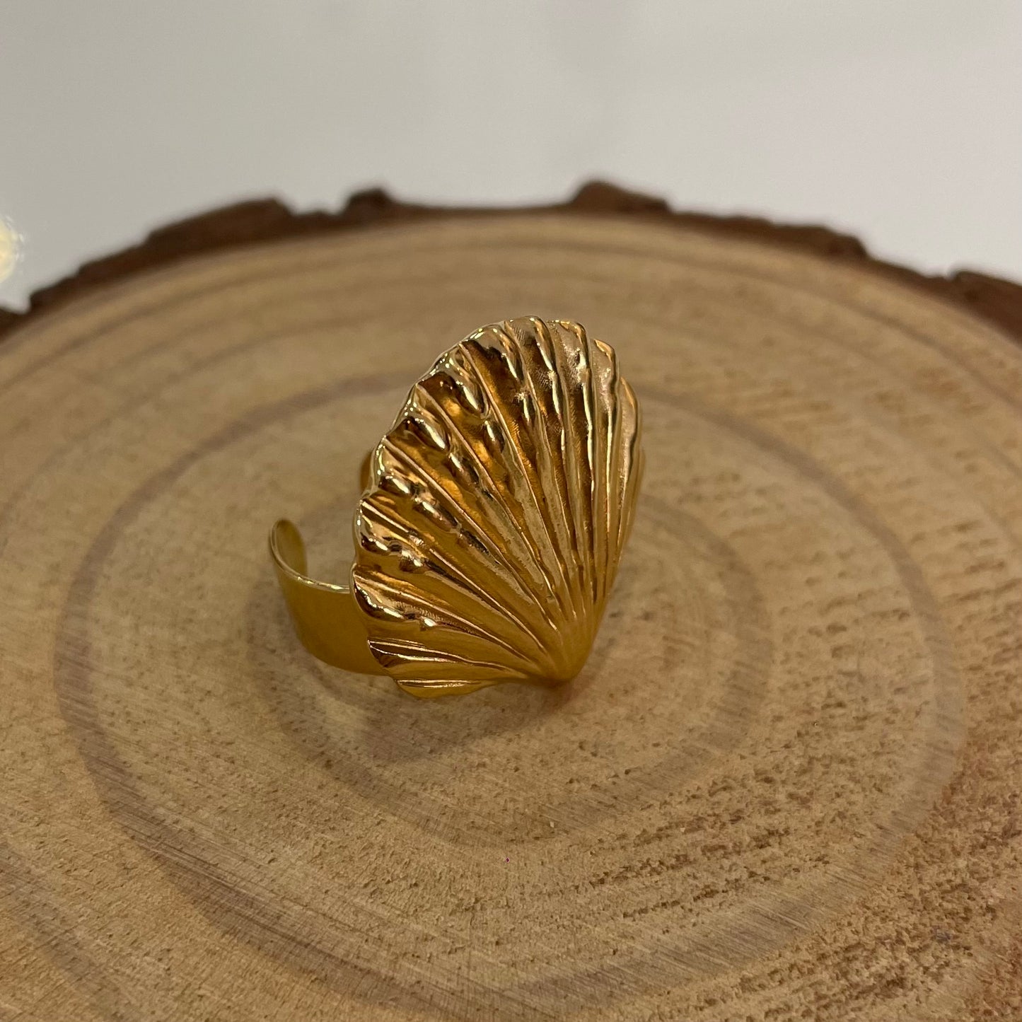 Anillo Concha Dorado