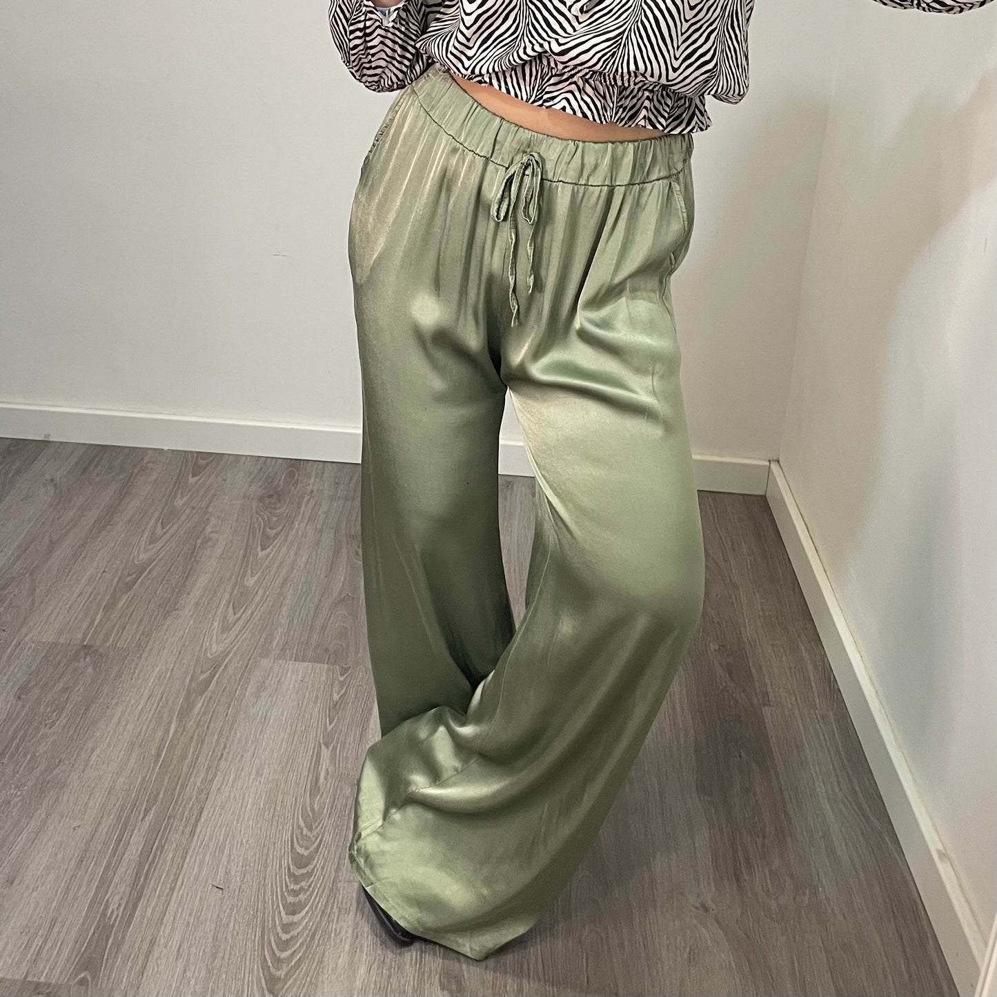 Pantalón Raso Verde