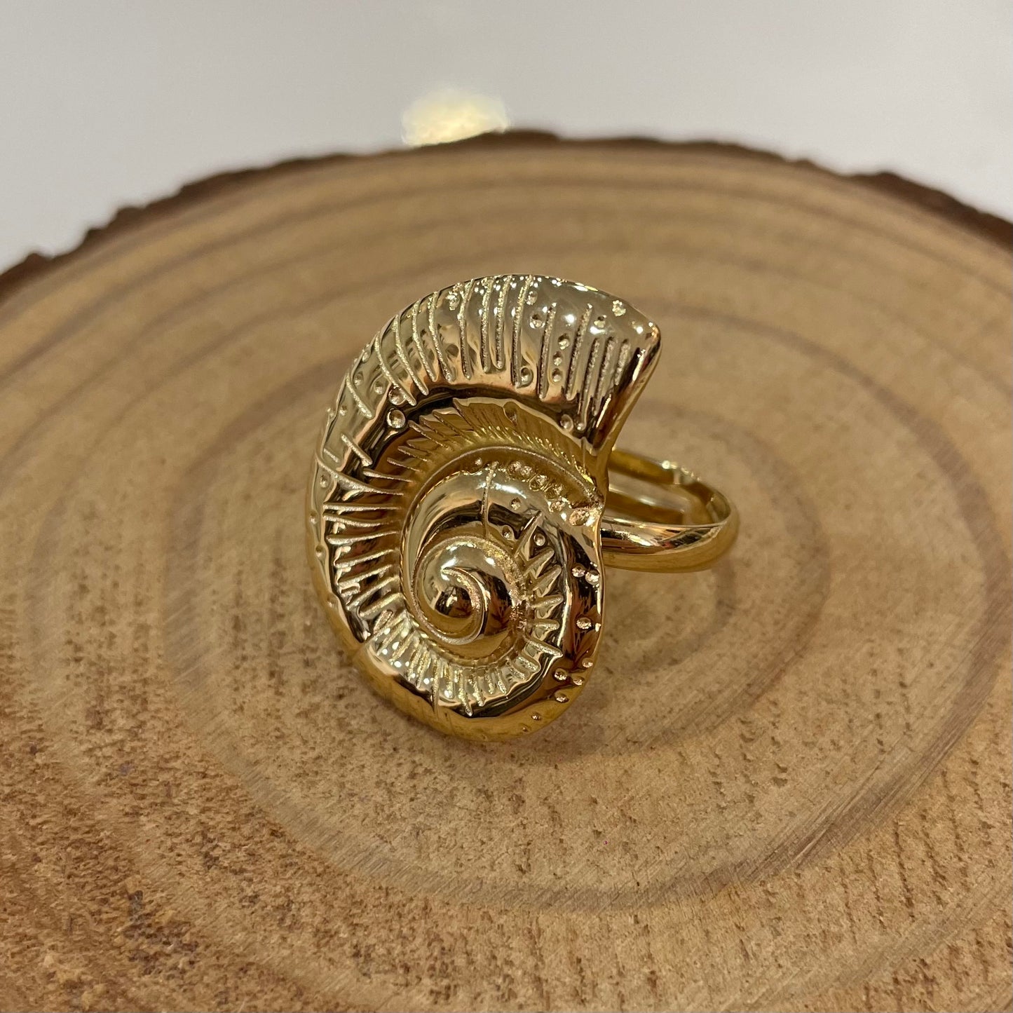 Anillo Caracola Pequeño Dorado