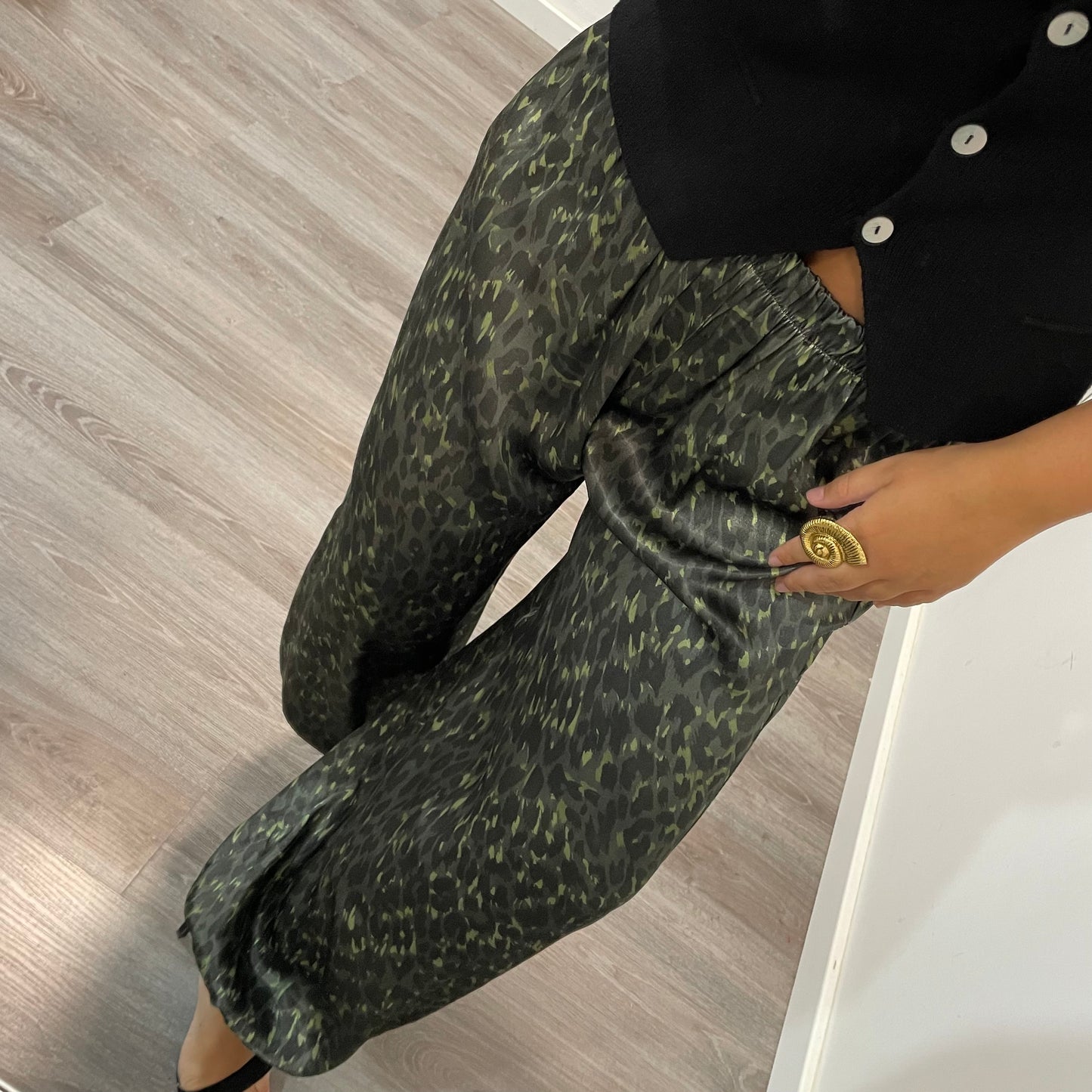 Pantalones Leopardo Gris y Verde
