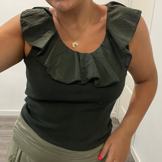 Camiseta Volante Cuello Verde