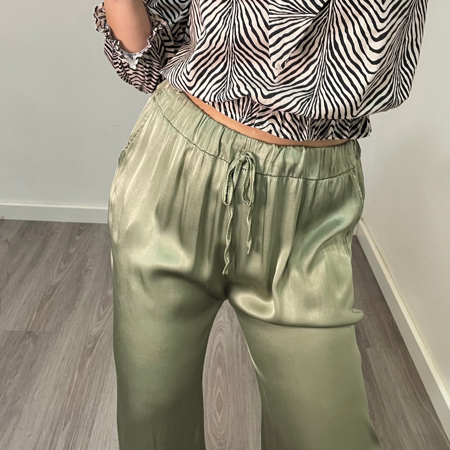 Pantalón Raso Verde